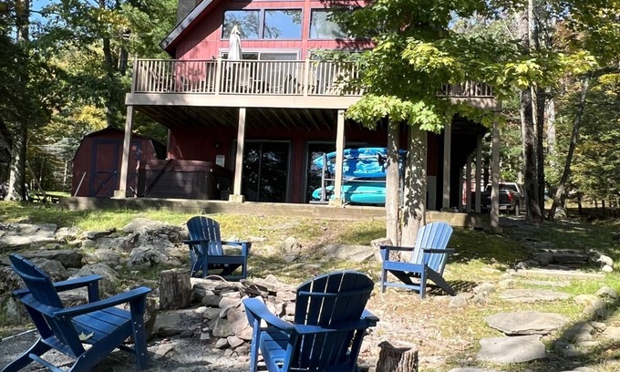 Lakeville Chalet De Esquí | Lake Wallenpaupack Lakefront w / Dock - capacidad para 14