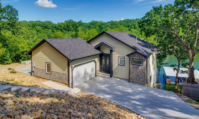 Osage Beach Casa | Lakefront Osage Beach Retreat with Boat Slip!