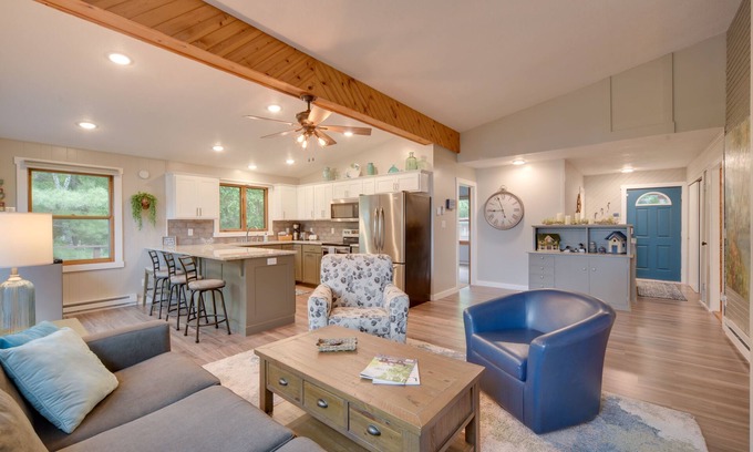 Osceola Cabina | Lakefront Osceola Vacation Rental - Dogs Welcome!