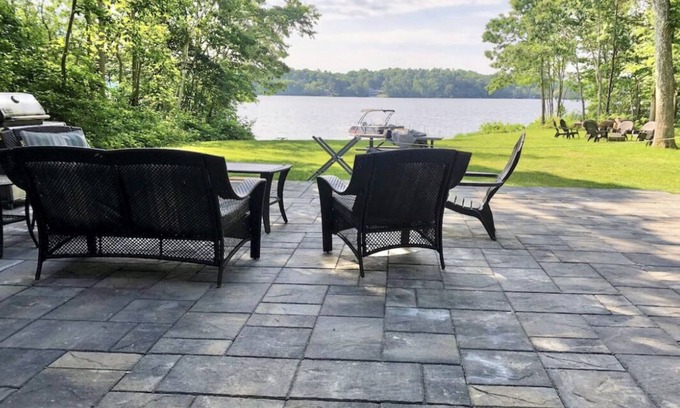 Mashpee Casa | Lakefront property on John’s Pond. Dock, Bring your boat! Close to Sea to shining Sea bike Path, Close to Mashpee town Beach, Close to great shopping in Mashpee Commons