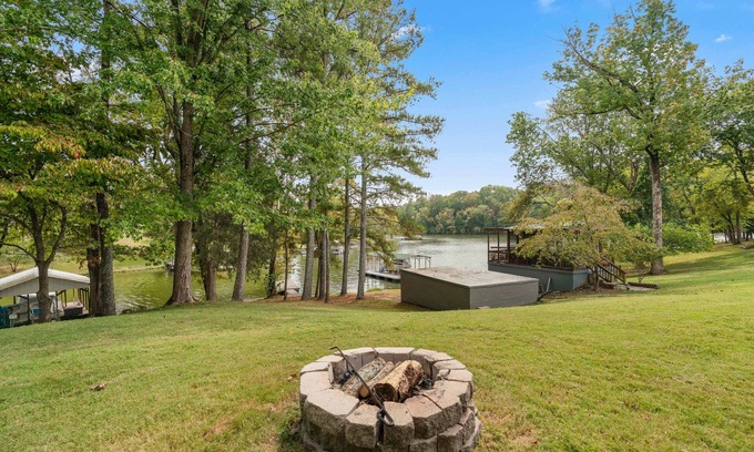 Mount Juliet Casa | Propiedad frente al lago con 7 habitaciones