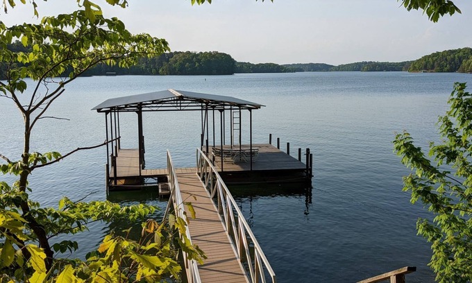 Townville Casa | Lakefront Retreat - family friendly with easy access to I-85!
