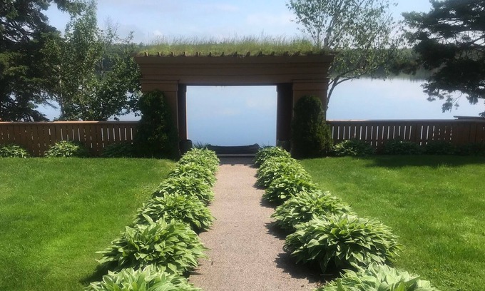 Cole Harbour Casa | Lakefront Suite