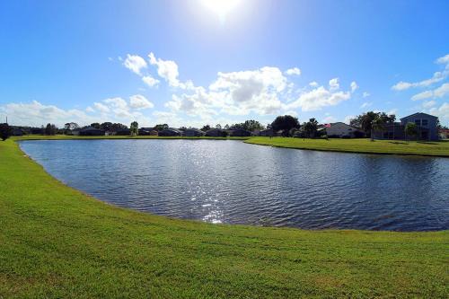 Crescent Lakes Casa | Lakefront Villa with private heated pool