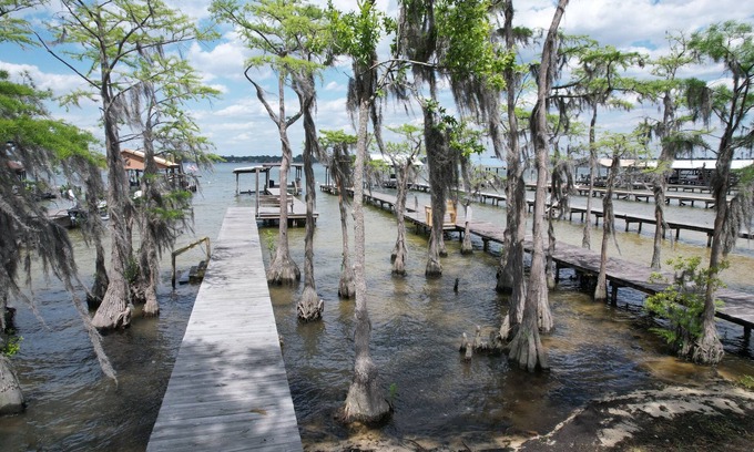 White Lake Casa | Lakefront with Private Pier at White Lake