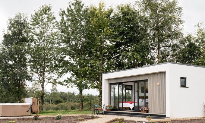 Enniskillen Casa | Lakescape: Self-Catering Lodges (ROMA) With Hot Tub