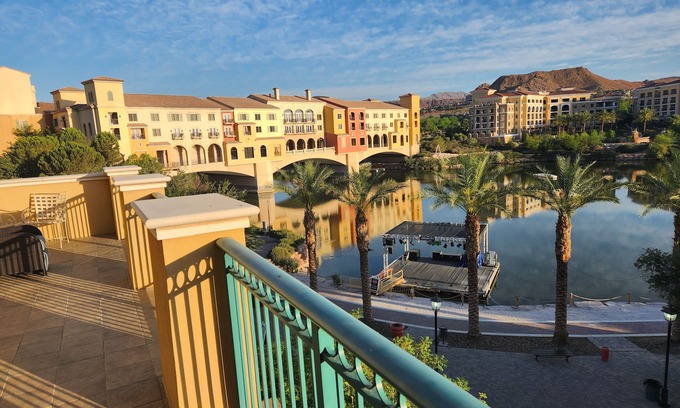 Lake Las Vegas Condominio | Lakeside 3 Bedroom Condo, Montelago Village, Lake Las Vegas