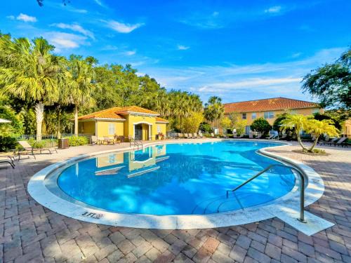 Kissimmee Casa | Lakeside 4Br Home Perfect for a Disney Relaxation!