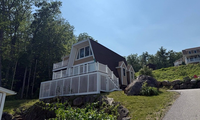 Laconia Casa | Lakeside A-Frame- Cozy Beach Access Retreat