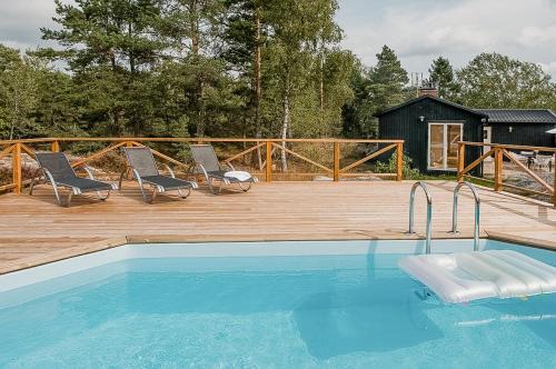 Varmdo Casa | Lakeside Archipelago House With Pool On Vindö