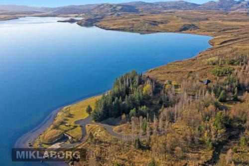 Selfoss Casa | Lakeside cabin in Thingvellir #2