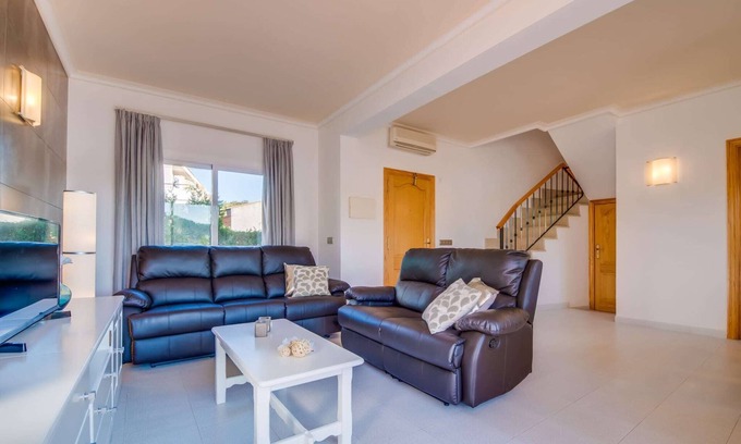 Alcudia Casa | Casa Vacacional en Alcudia junto a Lago y Playa