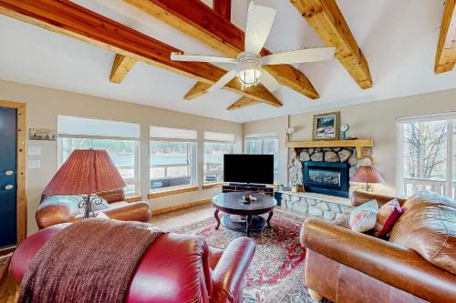 Pinetop-Lakeside Casa | Lakeside Luxury