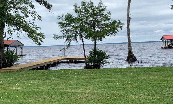 Lake Waccamaw Casa | Lakeside Retreat With Panoramic Views Like No Other