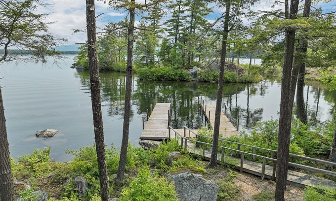 Meredith Casa | Lakeside Serenity - 4 Bedrooms, Meredith