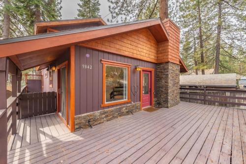 Brockway Casa | Lakeside Serenity Retreat