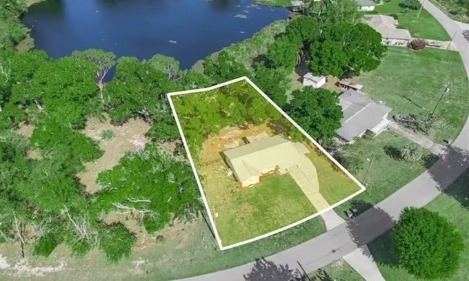 Sylvan Shores Casa | Lakeside Cottage, a slice of paradise!