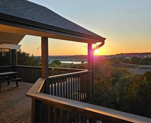 Highland Lake Estates Casa | Lakeside Serenity! Your Tranquil Retreat