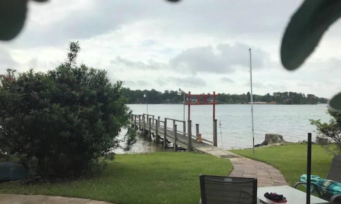 Chapin Apartamento | Lakeside Tranquility/Private Suite with free parking on Lake Murray
