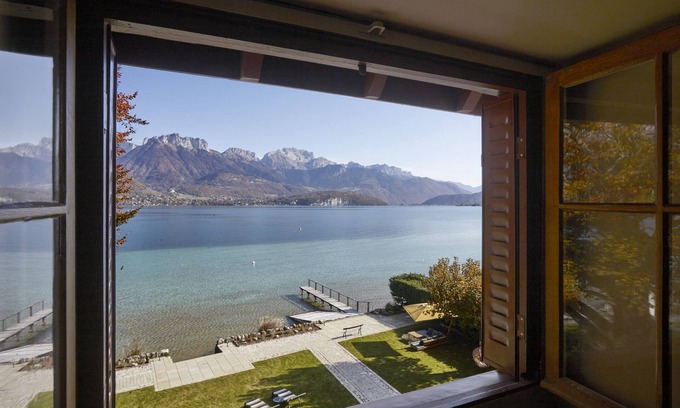Sevrier Villa | Lakeside Villa - Sevrier - Direct access to the lake