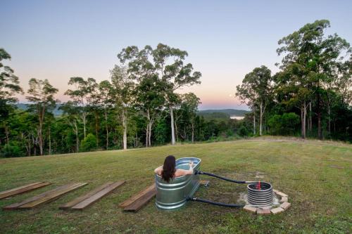 Mooloolah Valley Casa | Lakeview Cottage in Mooloolah Valley