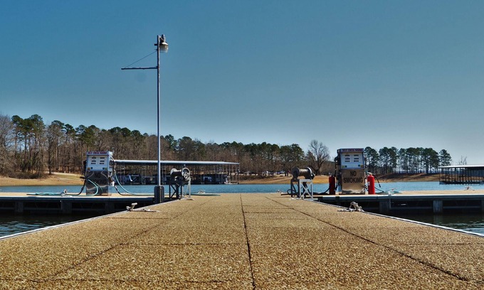 Kirby Cabaña | Lakeview cottage on Lake Greeson with private hot tub!