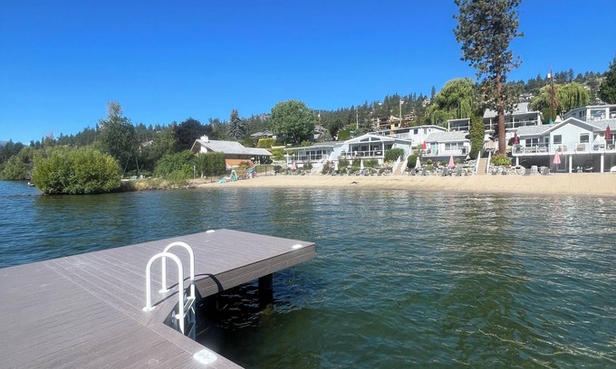 Central Okanagan Cabaña | Lakeview Paradise cabin 2