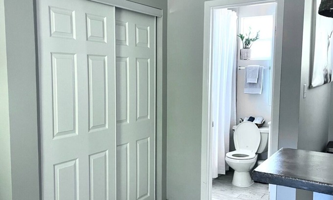 Athens Apartamento | Lakeview Studio w/Free WIFI &Parking