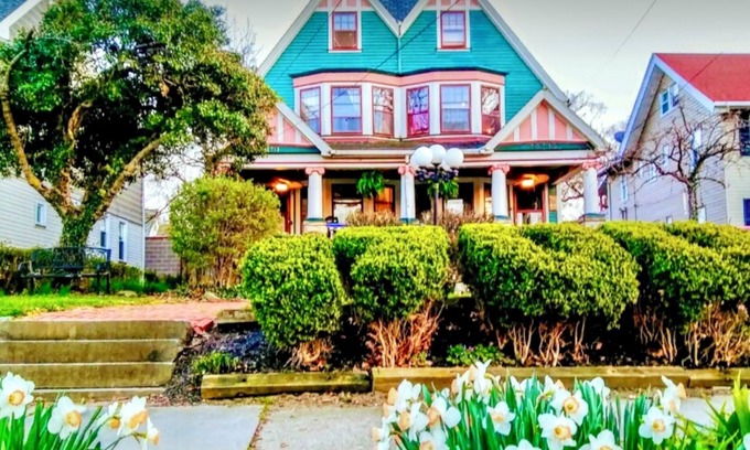 Lakewood Casa | Deluxe Historic Victorian 5 Bed, 2. 5 baños en Trendy Hip Lakewood