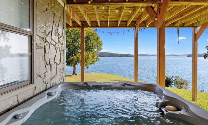 Spring City Casa | Lakin' It Easy | Private Boat Ramp, Sleeps 14!