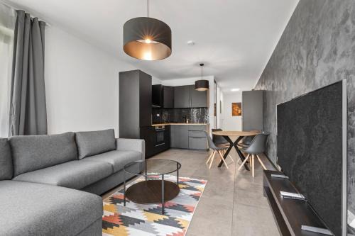Nove Mesto Apartamento | LAM Felidae - AC - Balcony