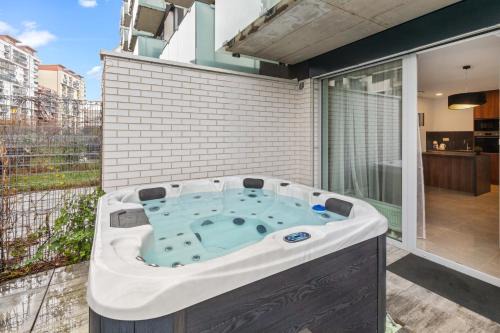 Ruzinov Apartamento | LAM Jegeho Alej - JACUZZI - FREE PARKING