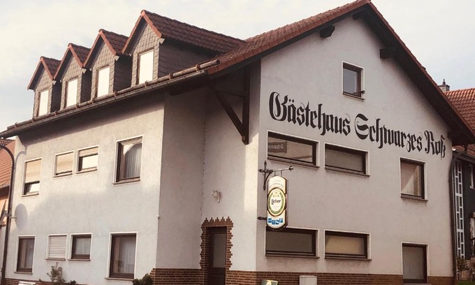 Eichenzell Casa | Landgasthof "Zum Schwarzen Roß"