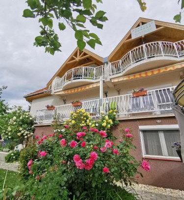 Balatonfured Apartamento | Landhaus Forrás