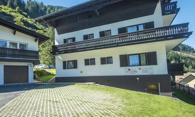 Bad Gastein Apartamento | Landhaus St. Georg by Interhome