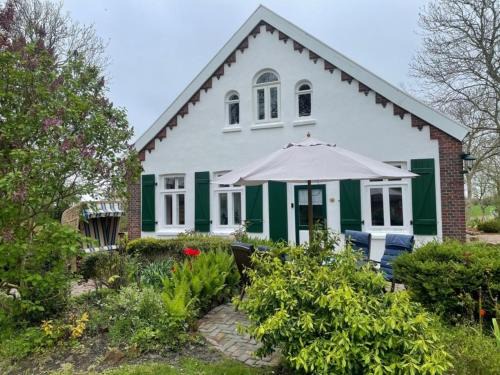 Werdum Apartamento | Landhaus up de Warft - Friesenrose