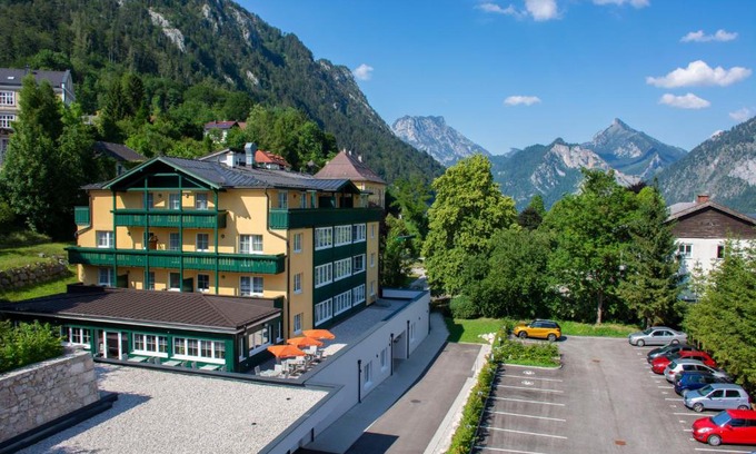 Ebensee Hotel | Landhotel Post Ebensee am Traunsee *S