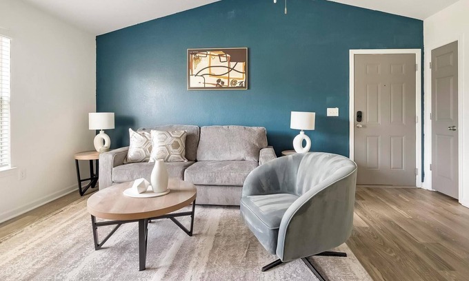 Murfreesboro Apartamento | Landing | Amazing 1BD, Game Room, Gym