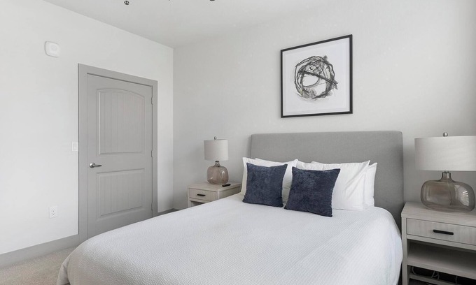 Shadow Glen Apartamento | Landing | Stunning 2BD, Gym, Pool