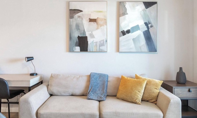 Townsite Apartamento | Landing | Amazing 2BD, Rooftop Lounge, Pool