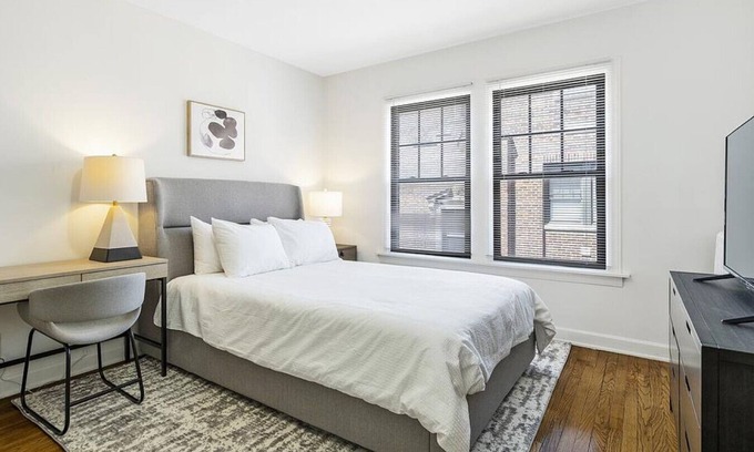 North Kenwood Apartamento | Landing at 4455 S. Greenwood Avenue - Studio in Kenwood