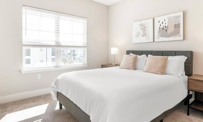 Southeast Orlando Apartamento | Landing at APEX South Creek - 1 Bedroom in Mead...