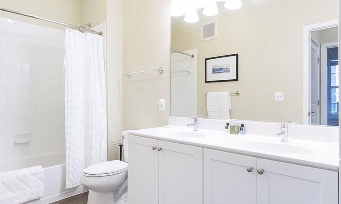 Montpelier Apartamento | Landing at Avalon Laurel - 1 Bedroom in Downtown Laurel