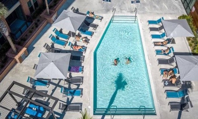 Westside Apartamento | Landing at Caroline Apartments - 1 Bedroom in Westside