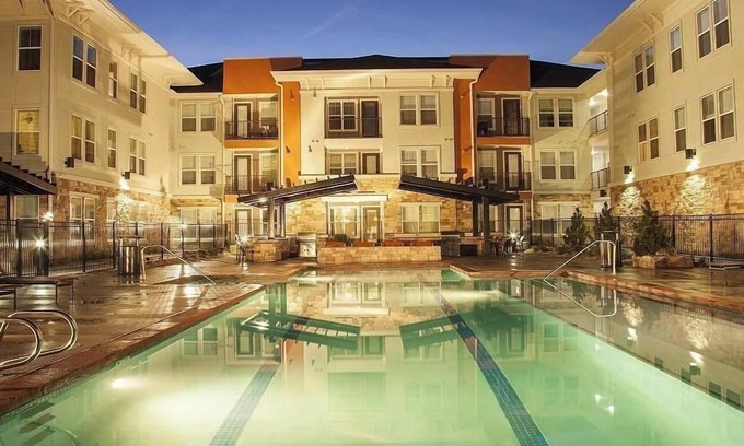 Aurora Apartamento | Landing at Centro - 1 Bedroom in Village East