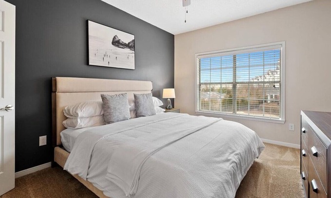 Brentwood Apartamento | Landing at Estates at Brentwood - 2 Bedrooms in Brentwood Highland Apartments