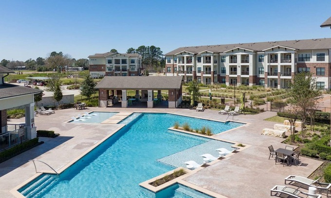Katy Apartamento | Landing at Falcon at Grand Harbor - 1 Bedroom i...
