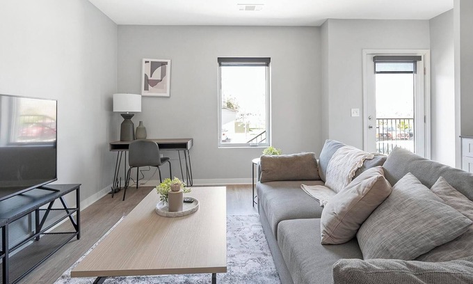 Nashville Apartamento | Landing at Fifty Forty Flats - 1 Bedroom in Len...