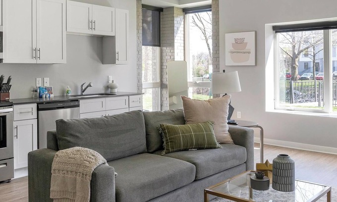 Nashville Apartamento | Landing at Fifty Forty Flats - 1 Bedroom in Len...