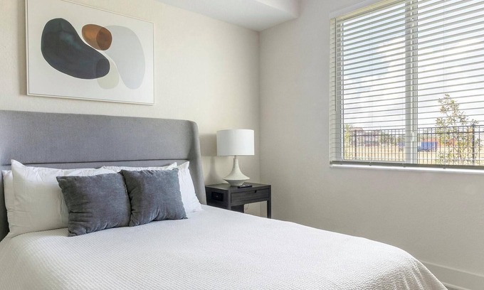 Palmetto Apartamento | Landing at Gateway Commons - 1 Bedroom in Ellenton